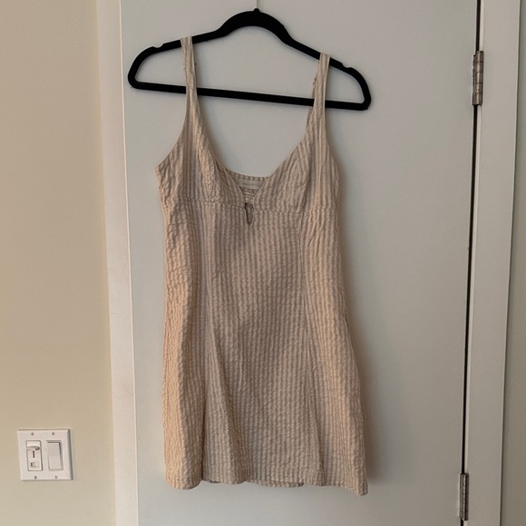 Linen Dress - Picture 1 of 5